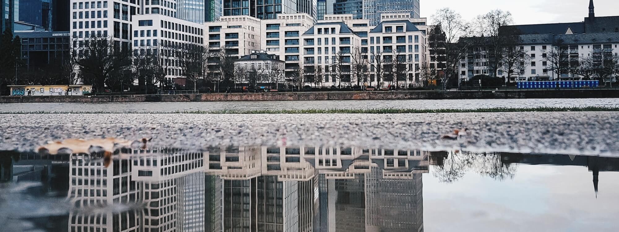 Effortless groundwater level monitoring