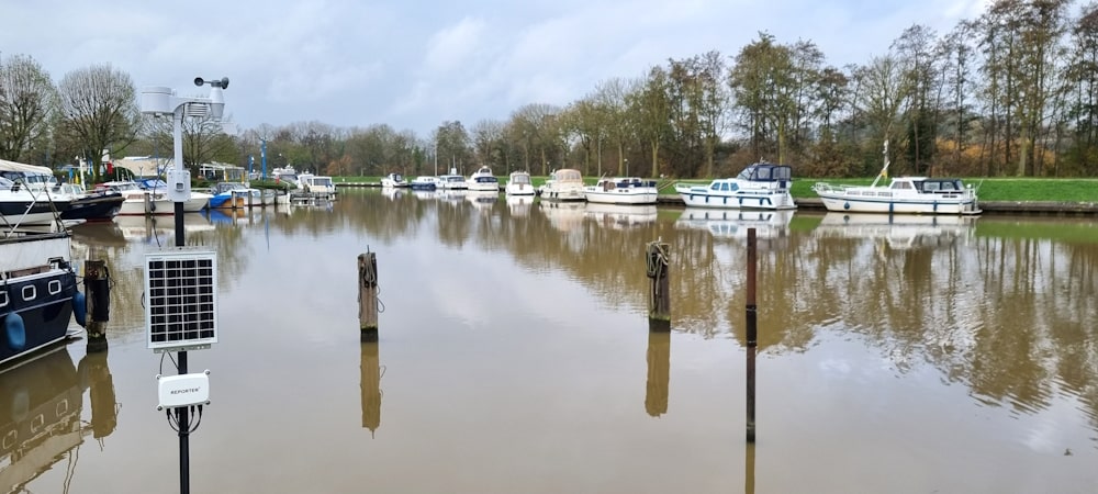A weather station with water level sensor for a marina or harbour