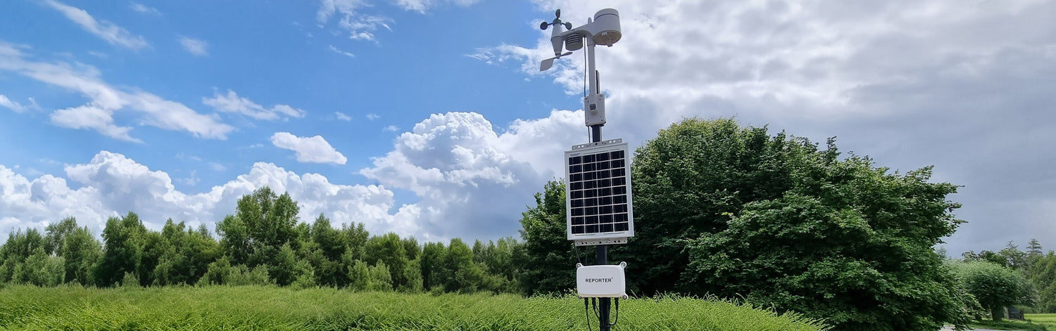 Crodeon weather station in front of a forest